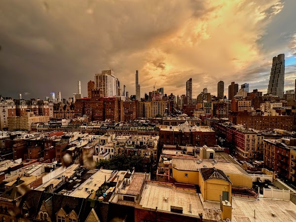 Fin de journée orageuse
— New York, Sept. 2023