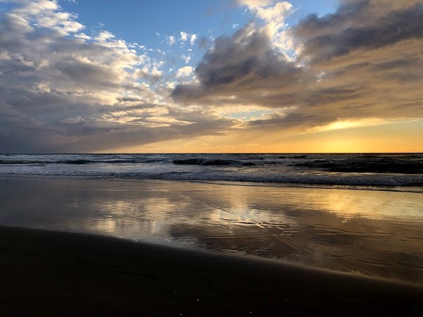 Coucher de soleil, à deux pas du Sunset Boulevard
— San Francisco, Mars 2020