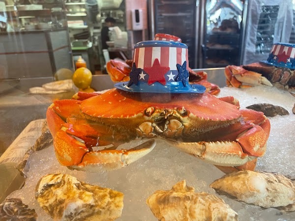 En préparation du 4 juillet peut être. Chapeau!
— Sausalito, Juin 2022