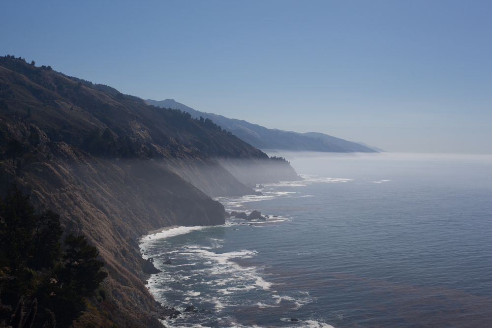 La brume s'arrête net, nous étions juste au dessus.
— Big Sur, Octobre 2018
